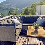 3 Bedroom Front In