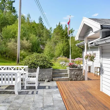 Holiday home 3 Bedroom Front In Jondal