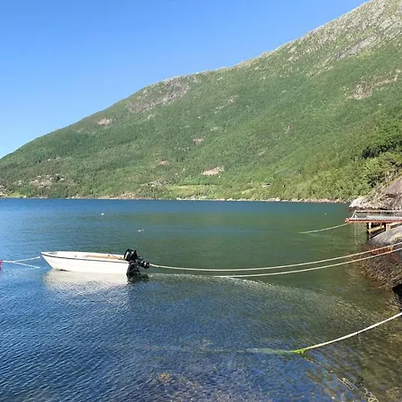 Holiday home 3 Bedroom Front In Jondal